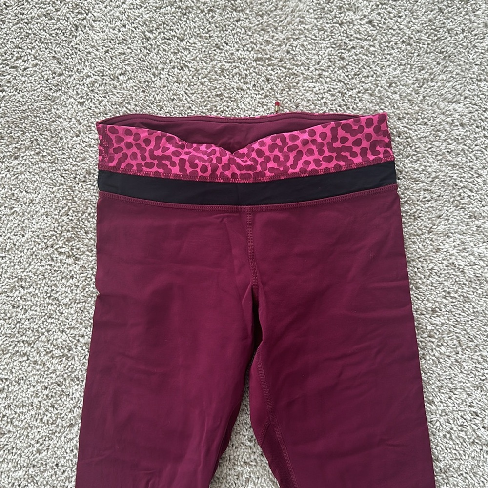 Lululemon Maroon Crop Leggings - Picture 2 of 4